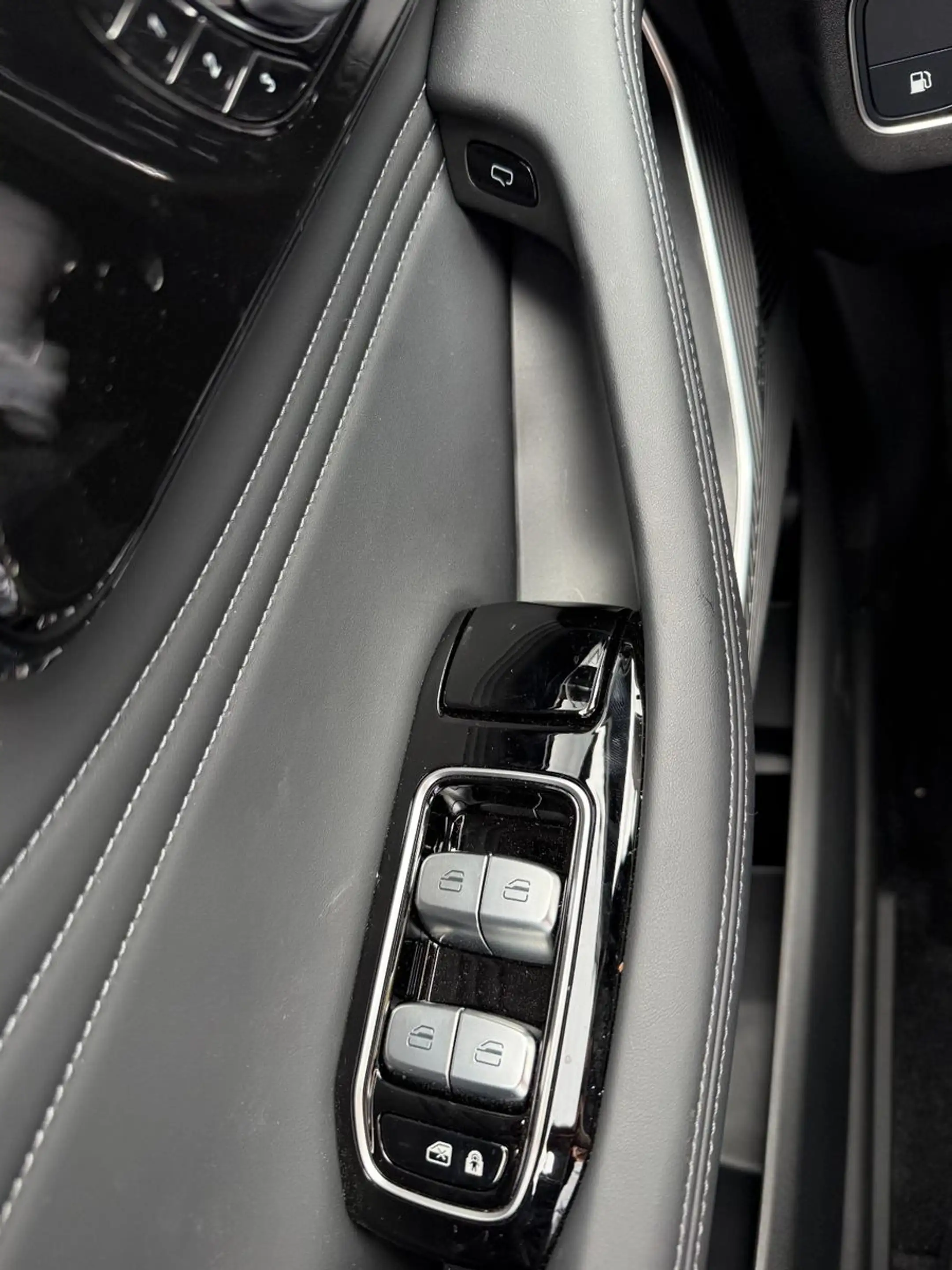Omoda 9 1.5 TGDI PHEV Premium Pano Leder HUD SOFORT — photo 20