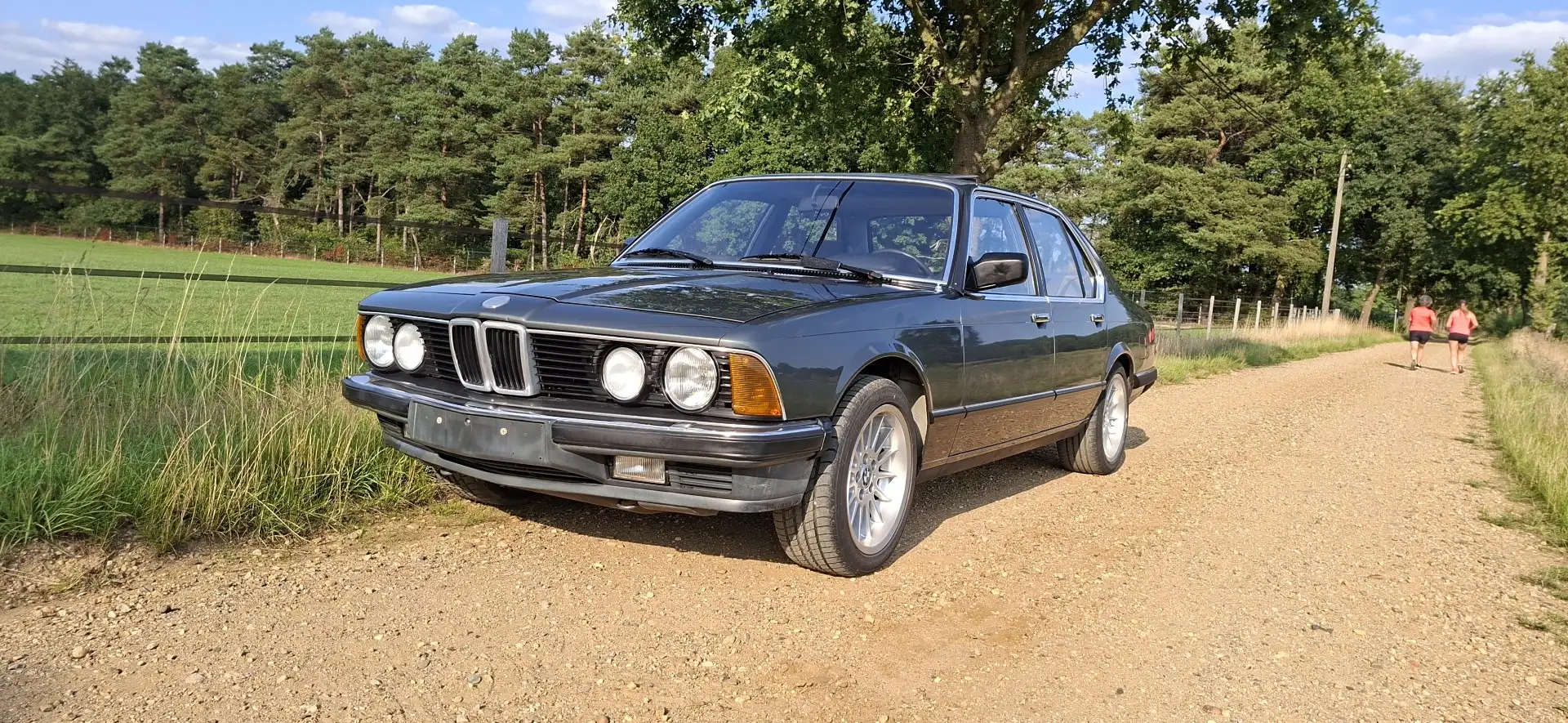 BMW 728 728i - 2