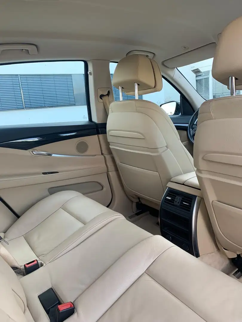 BMW 520 5er+Gran+Turismo+Diesel+520d+Gran+Turismo+Aut.+Lux Siyah - 2