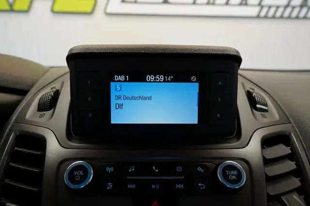 Ford Transit Connect view 28