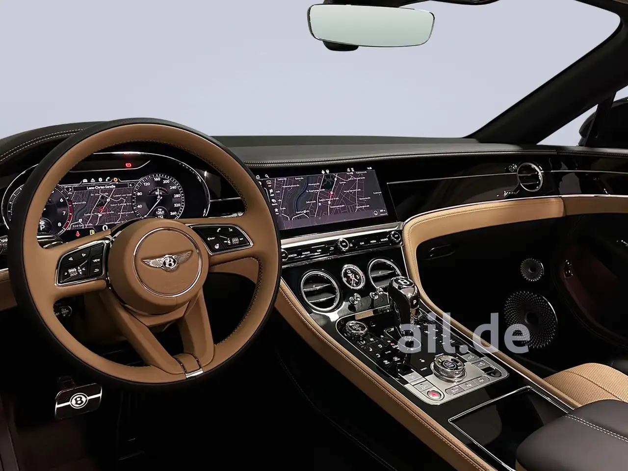 Bentley Continental GTC 2022 — фото 9