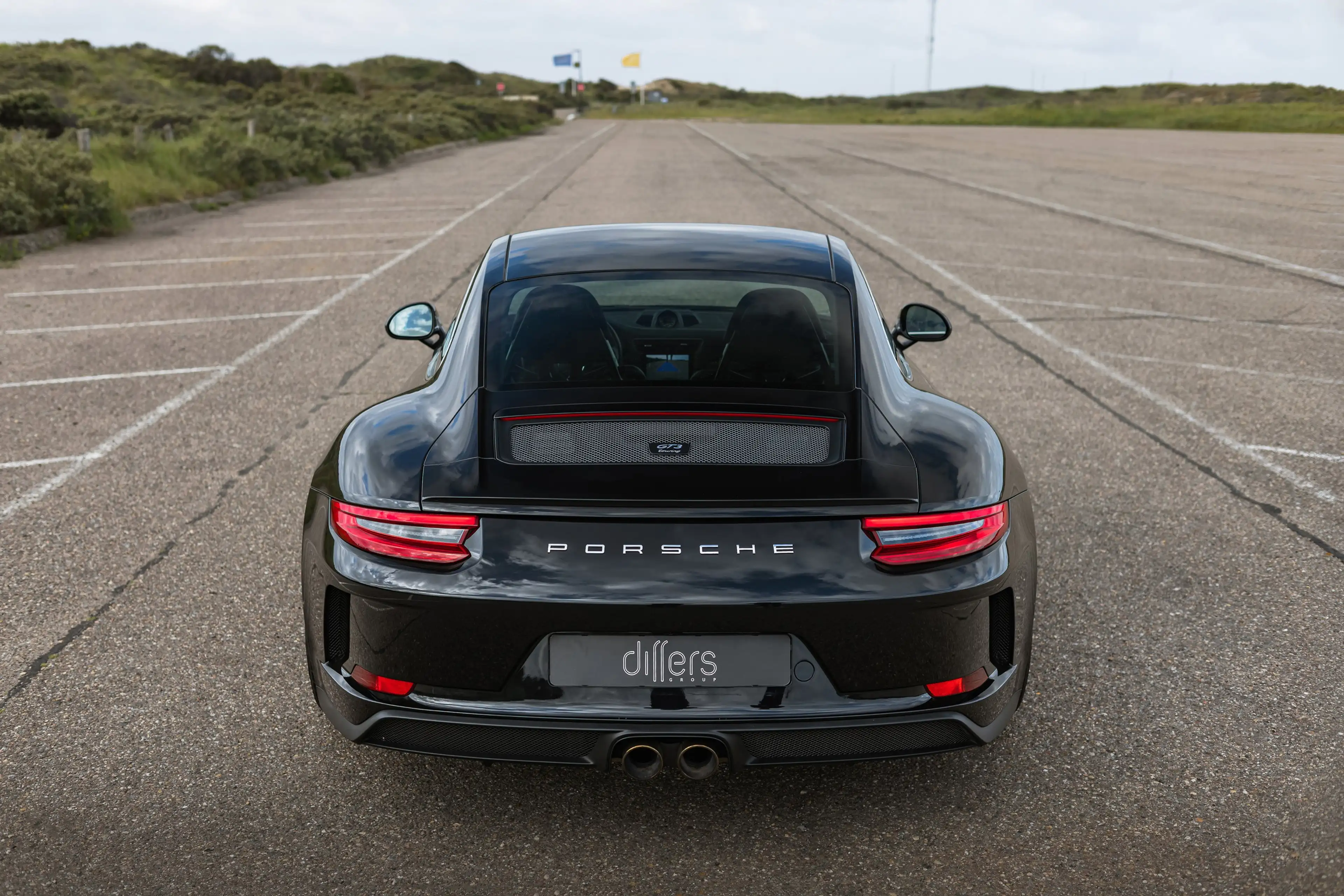 Porsche 991 911 GT3 Touring — photo 12