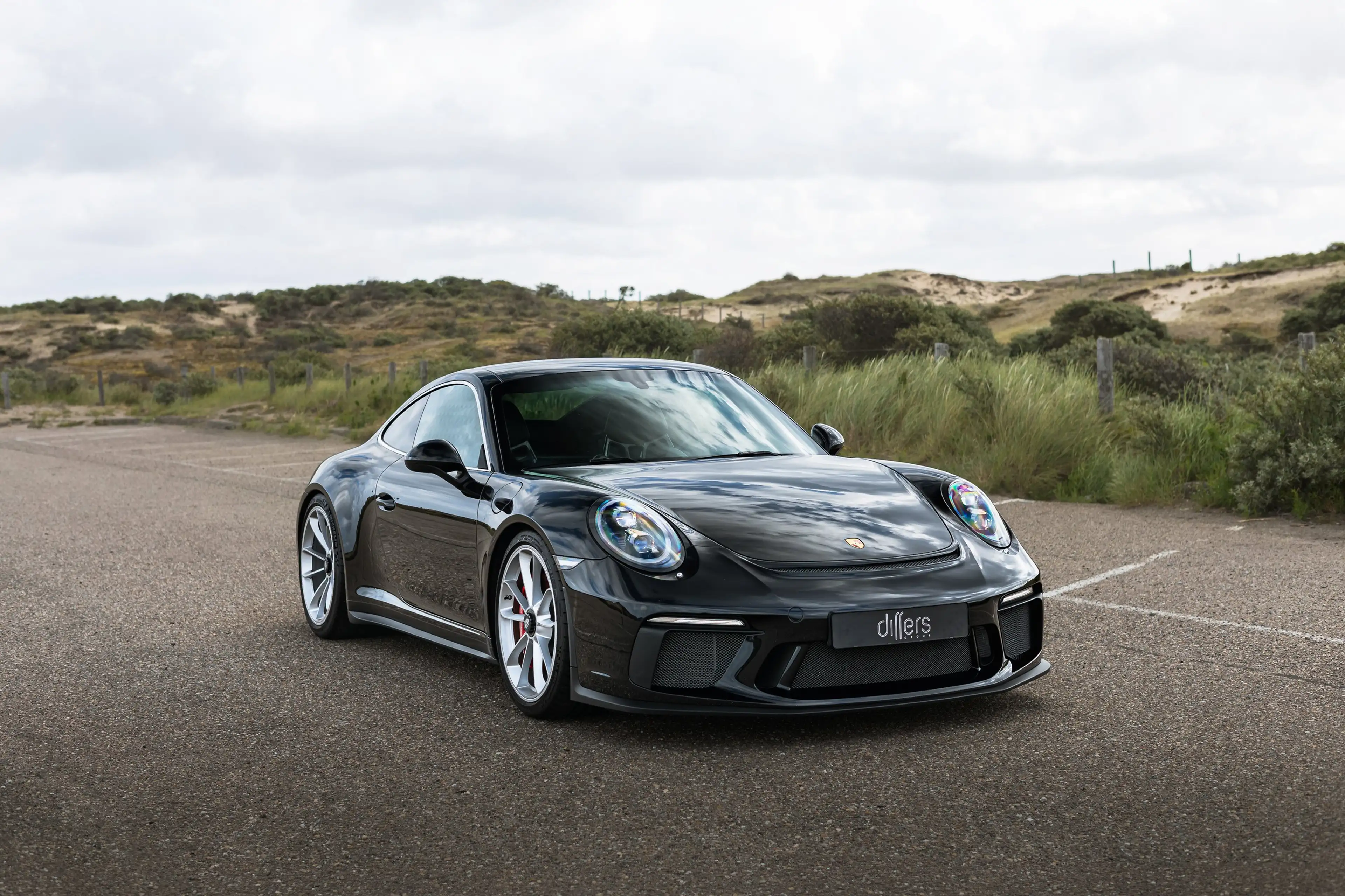 Porsche 991 911 GT3 Touring — photo 2