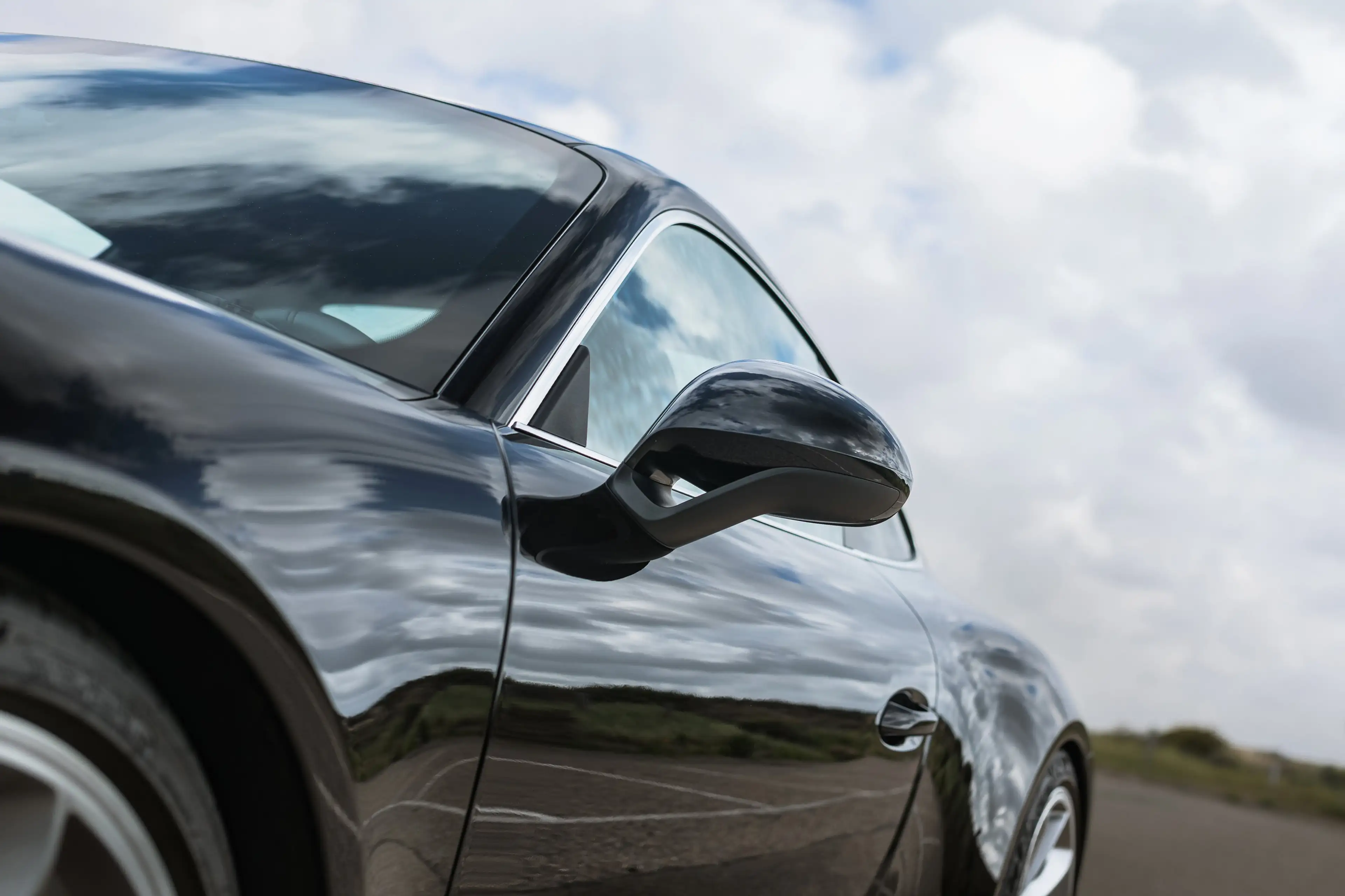 Porsche 991 911 GT3 Touring — photo 10