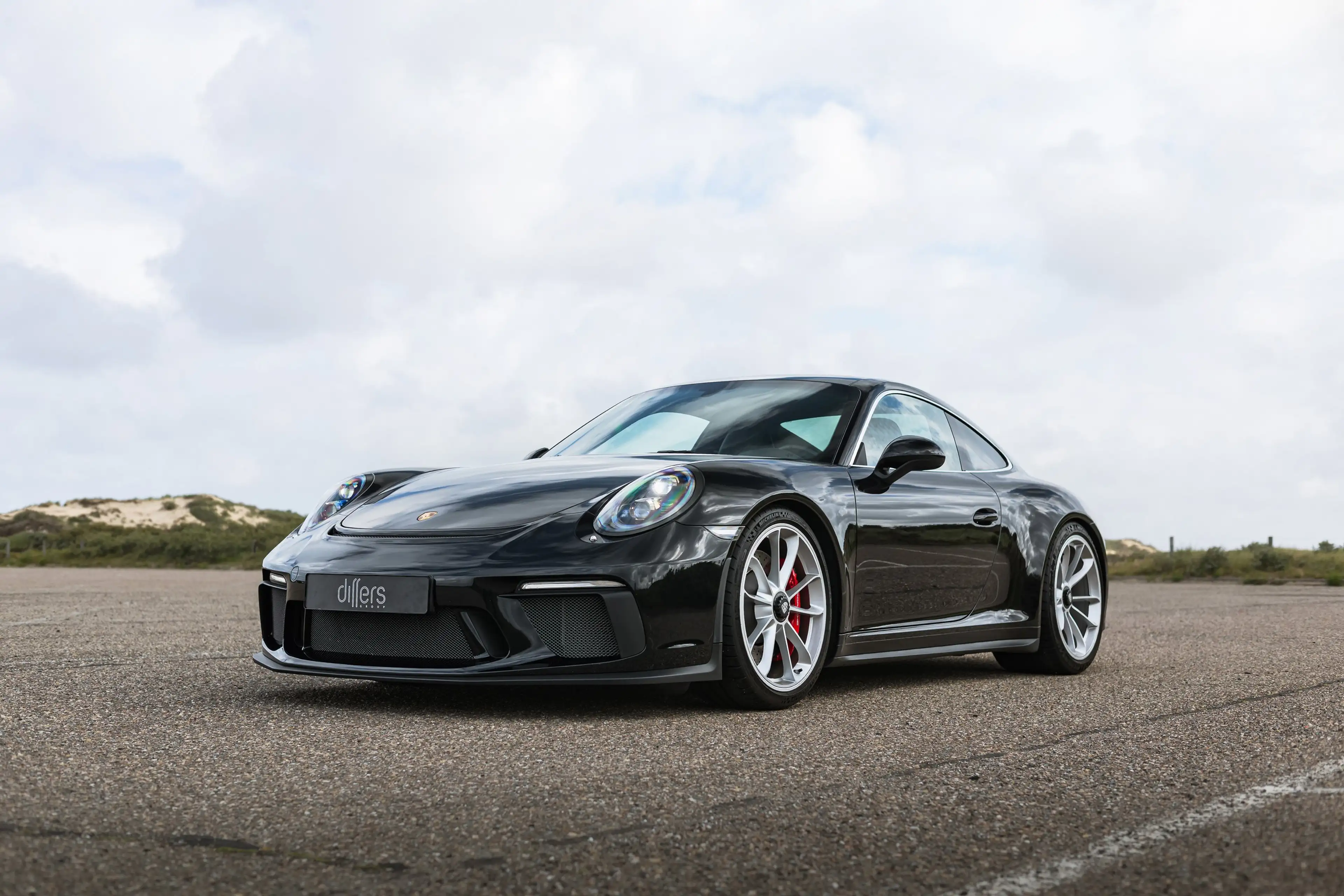 Porsche 991 911 GT3 Touring — photo 9