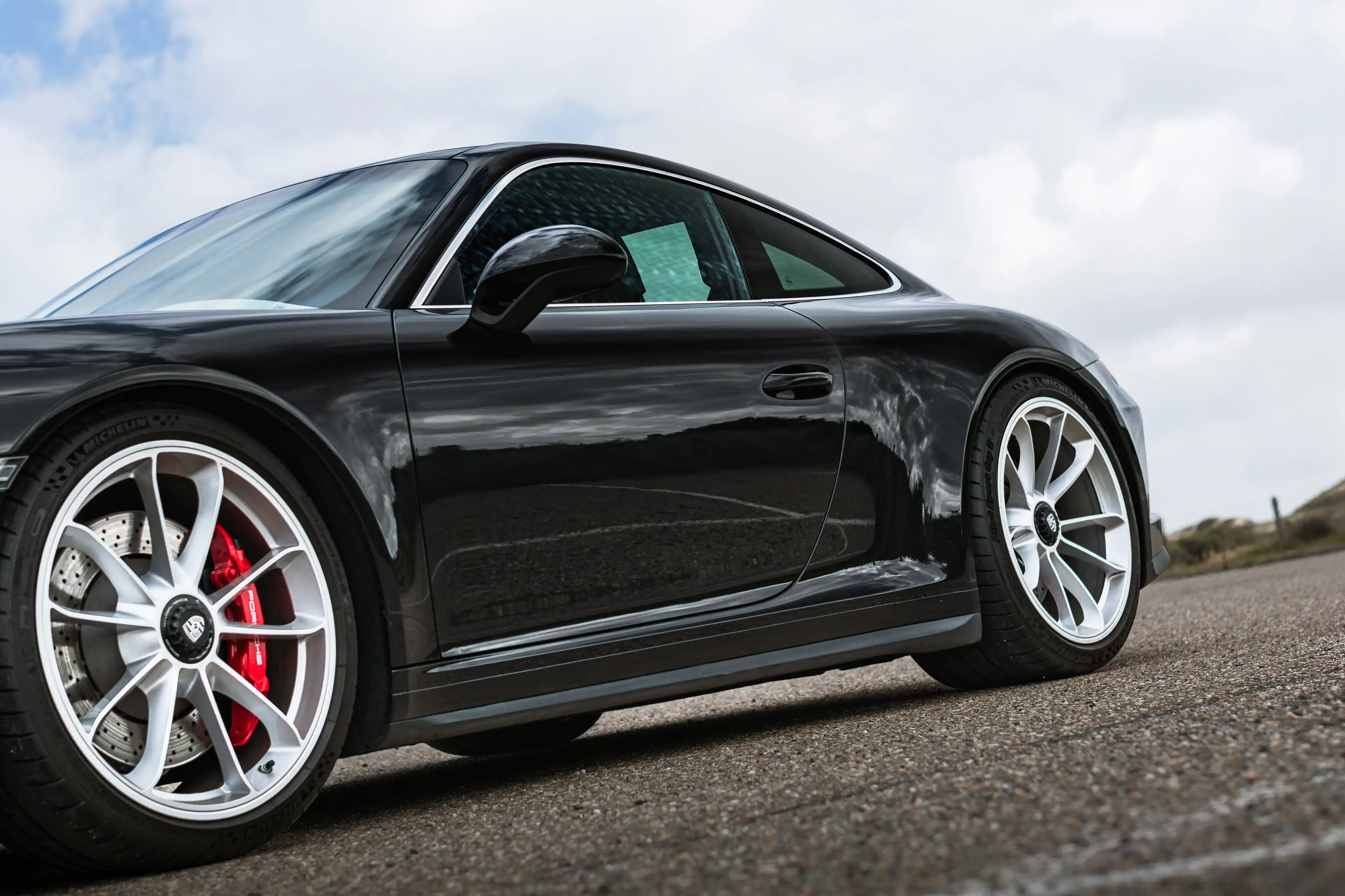 Porsche 991 911 GT3 Touring — photo 11