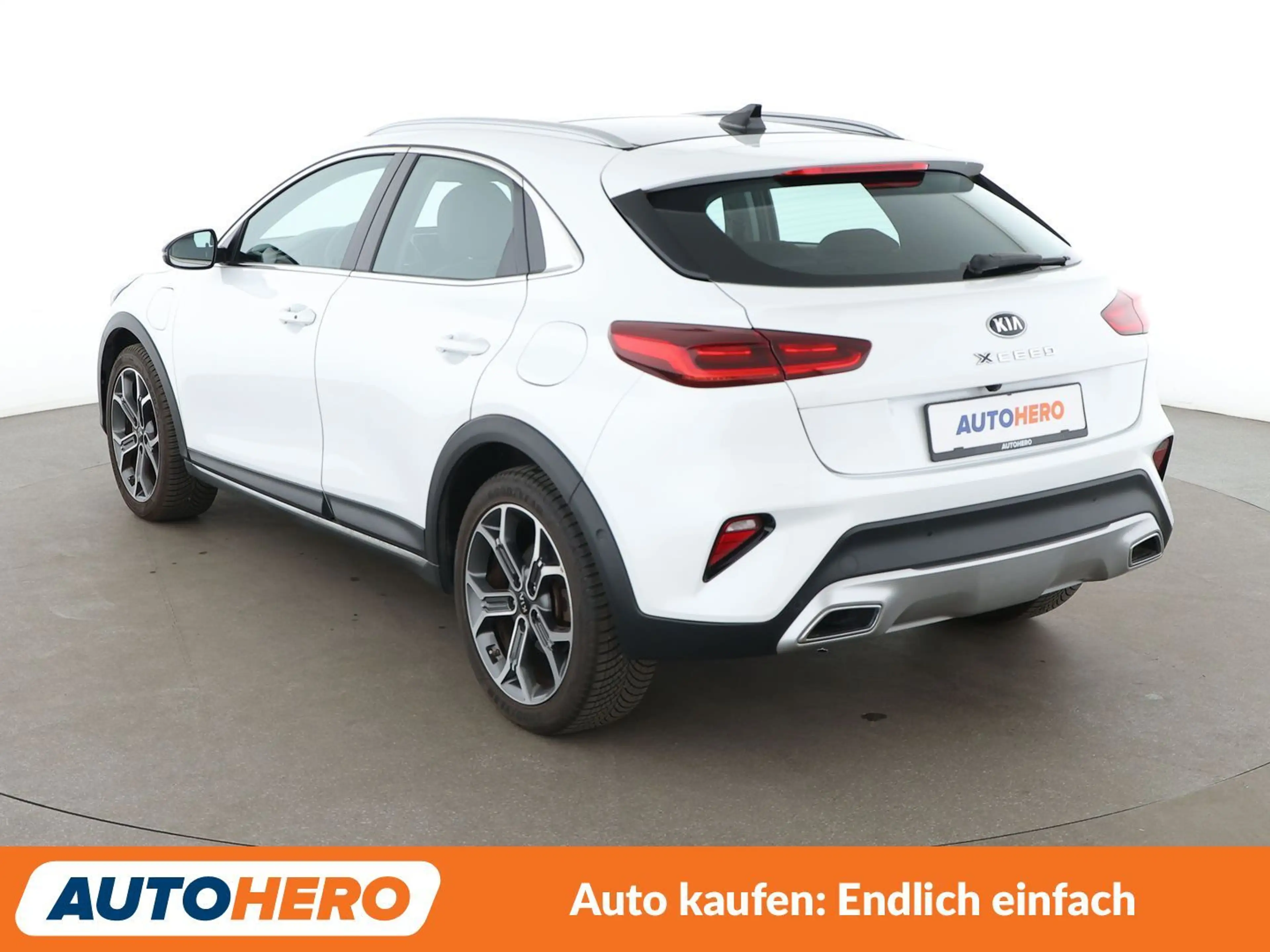 Kia XCeed 1.6 Plug-in Hybrid Spirit Aut.*NAVI*LED*CAM*SPUR* — photo 4