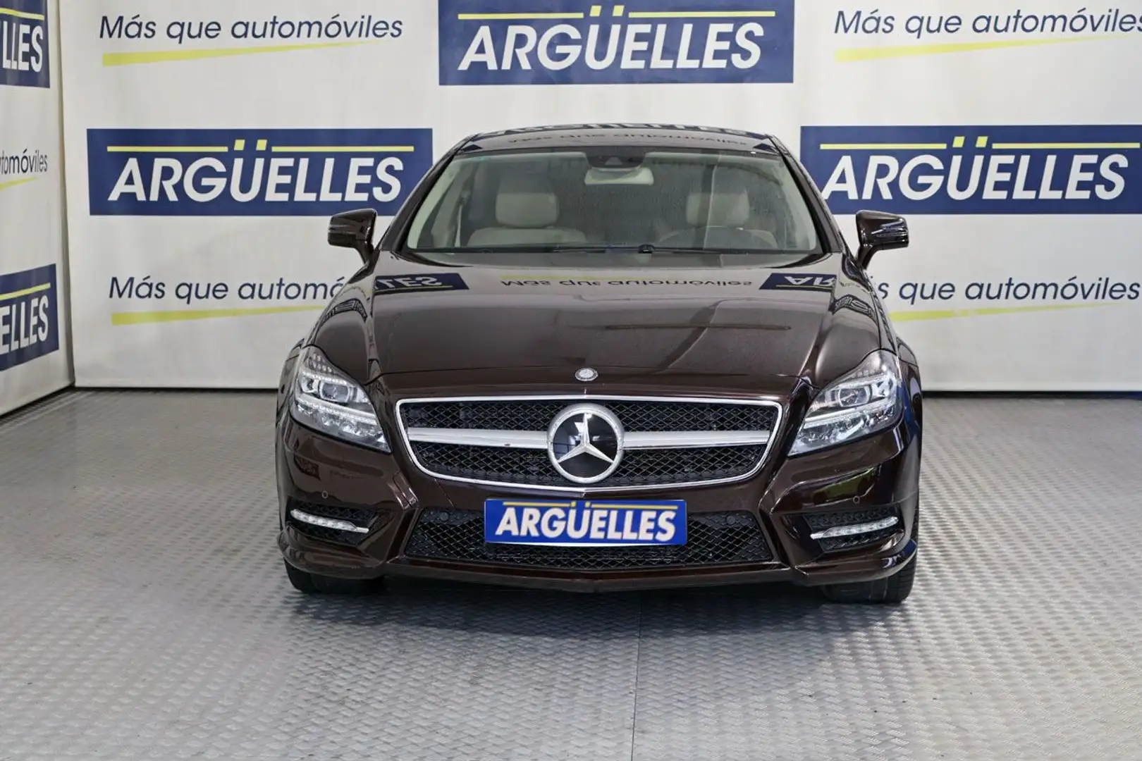 Mercedes-Benz CLS 500 4MATIC BlueEFFICIENCY 408cv Marrón - 2