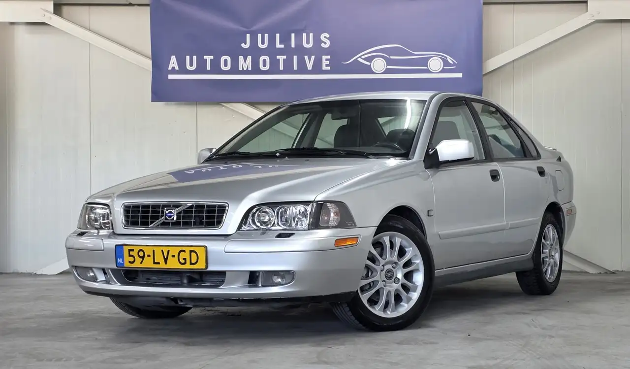Volvo S40