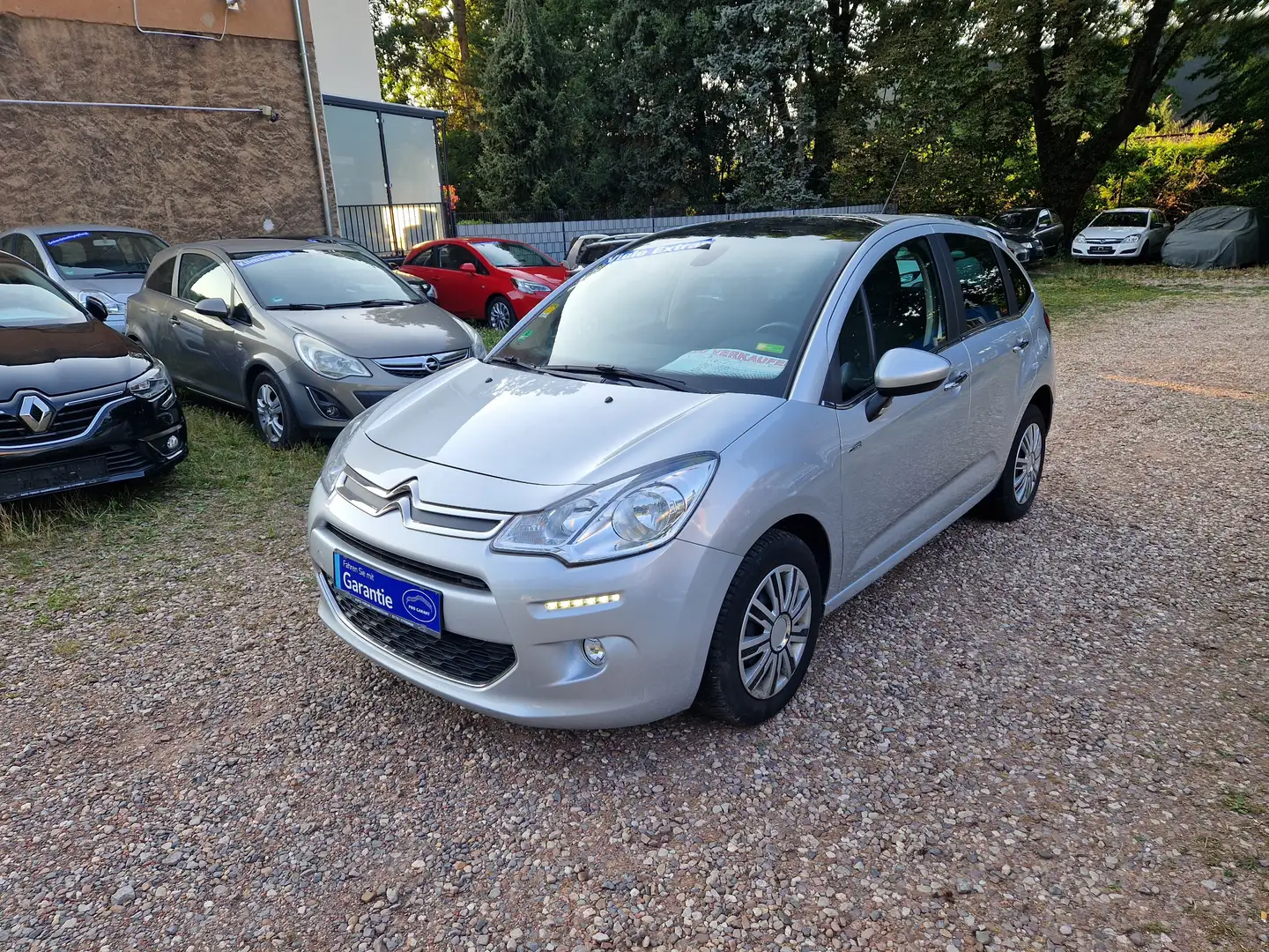Citroen C3 1.2 Klimatro 89Tkm Navi Kamera Sitzhzg Panora ESP Gris - 1