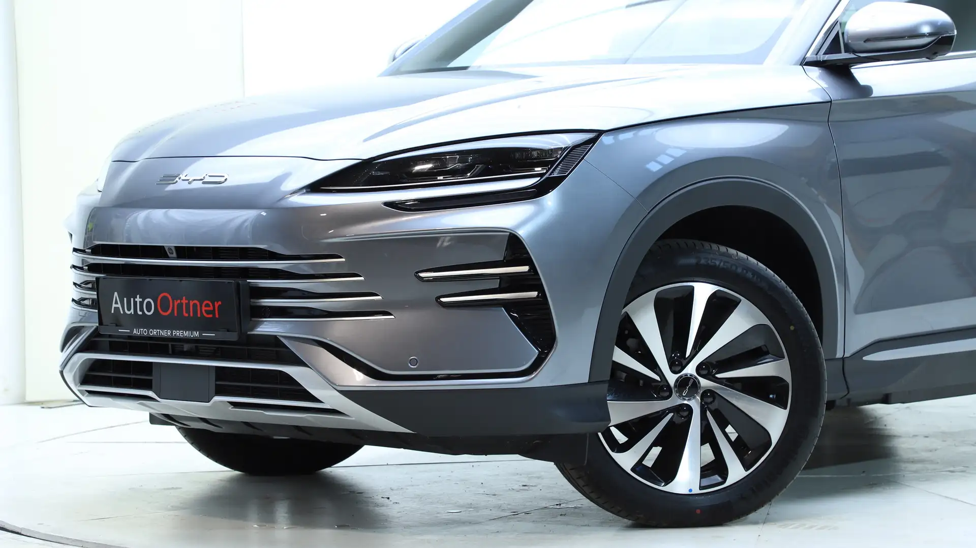 BYD Seal U DM-i PHEV Boost Grau - 2