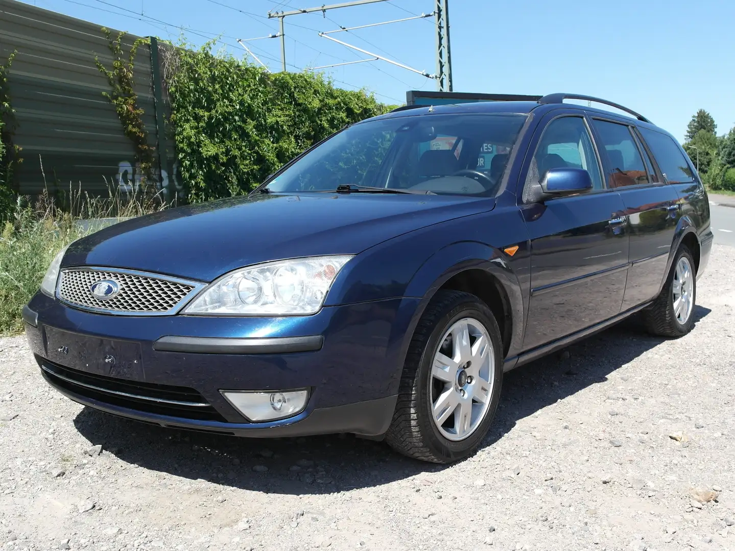 Ford Mondeo 2.0 Turnier KLima Tüv Au 05/2027 Bleu - 1