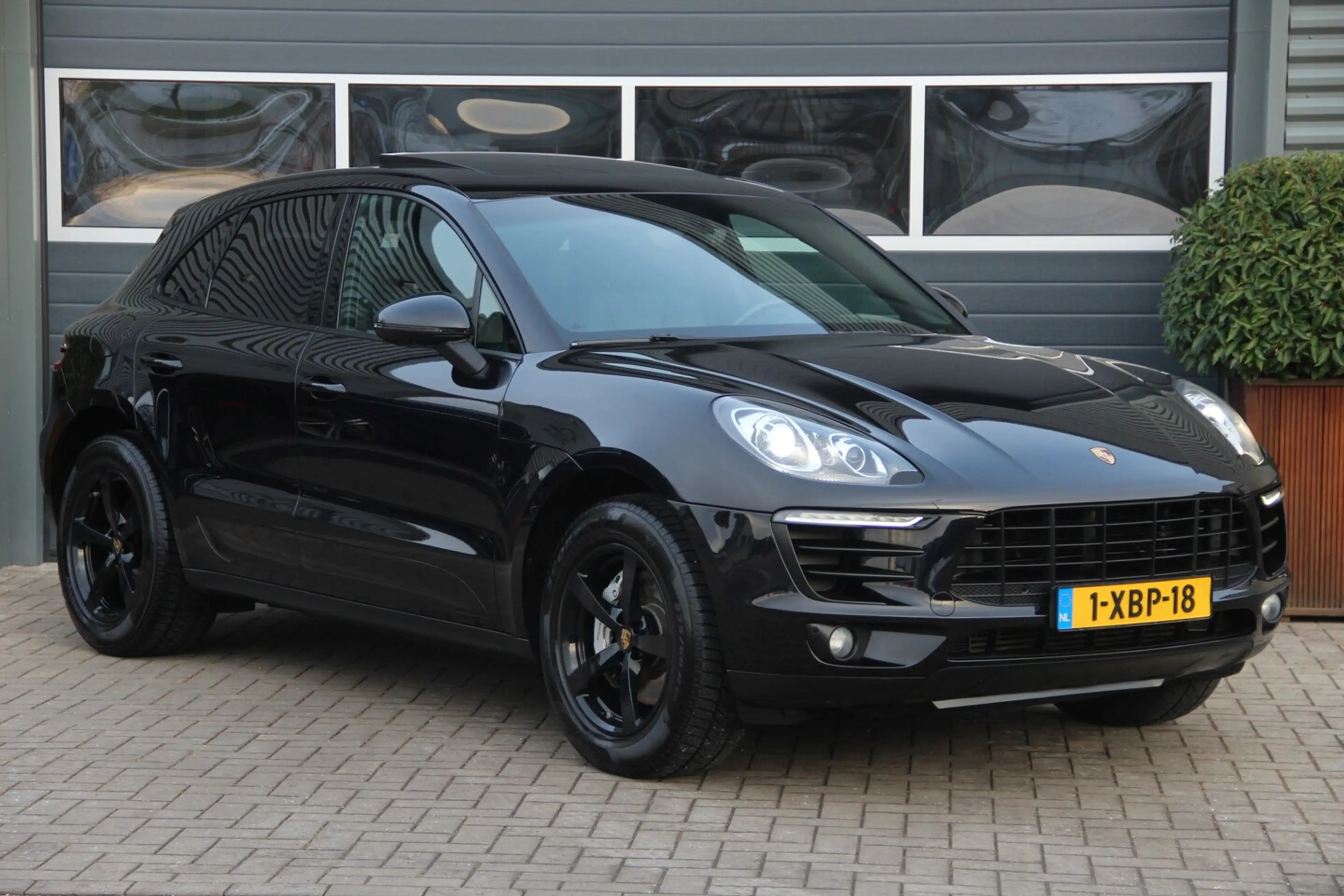 Porsche Macan 3.0 D S — photo 4