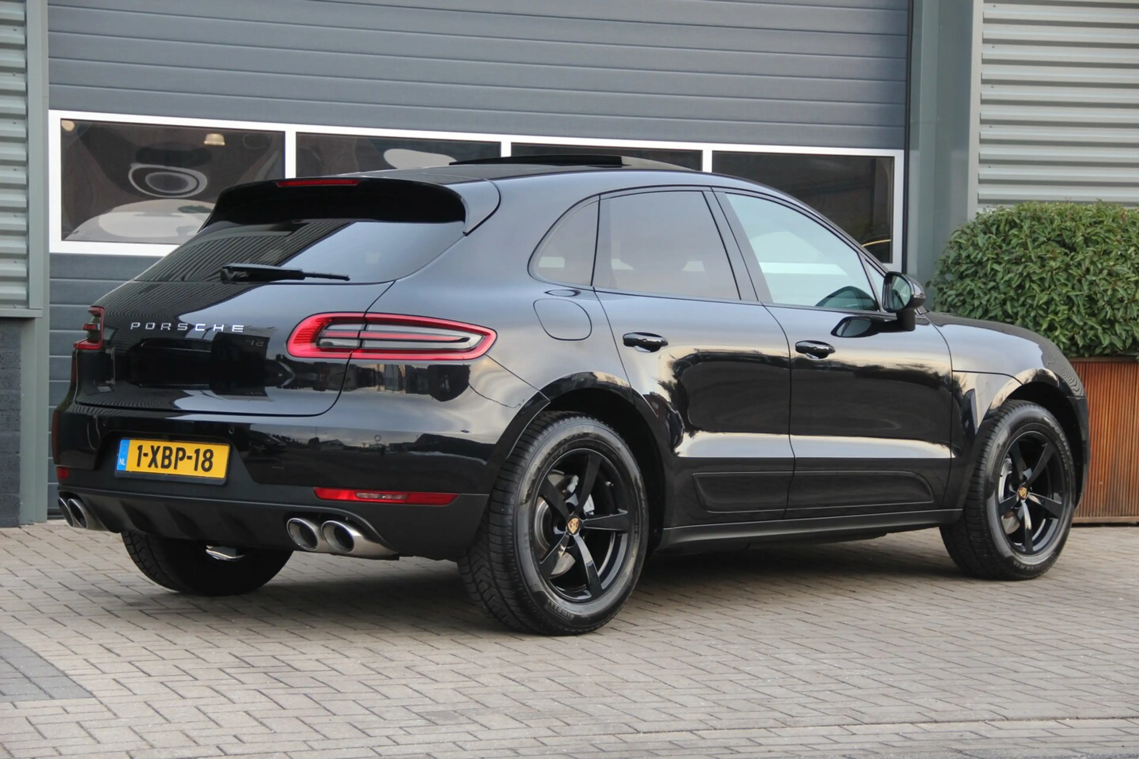 Porsche Macan 3.0 D S — photo 5