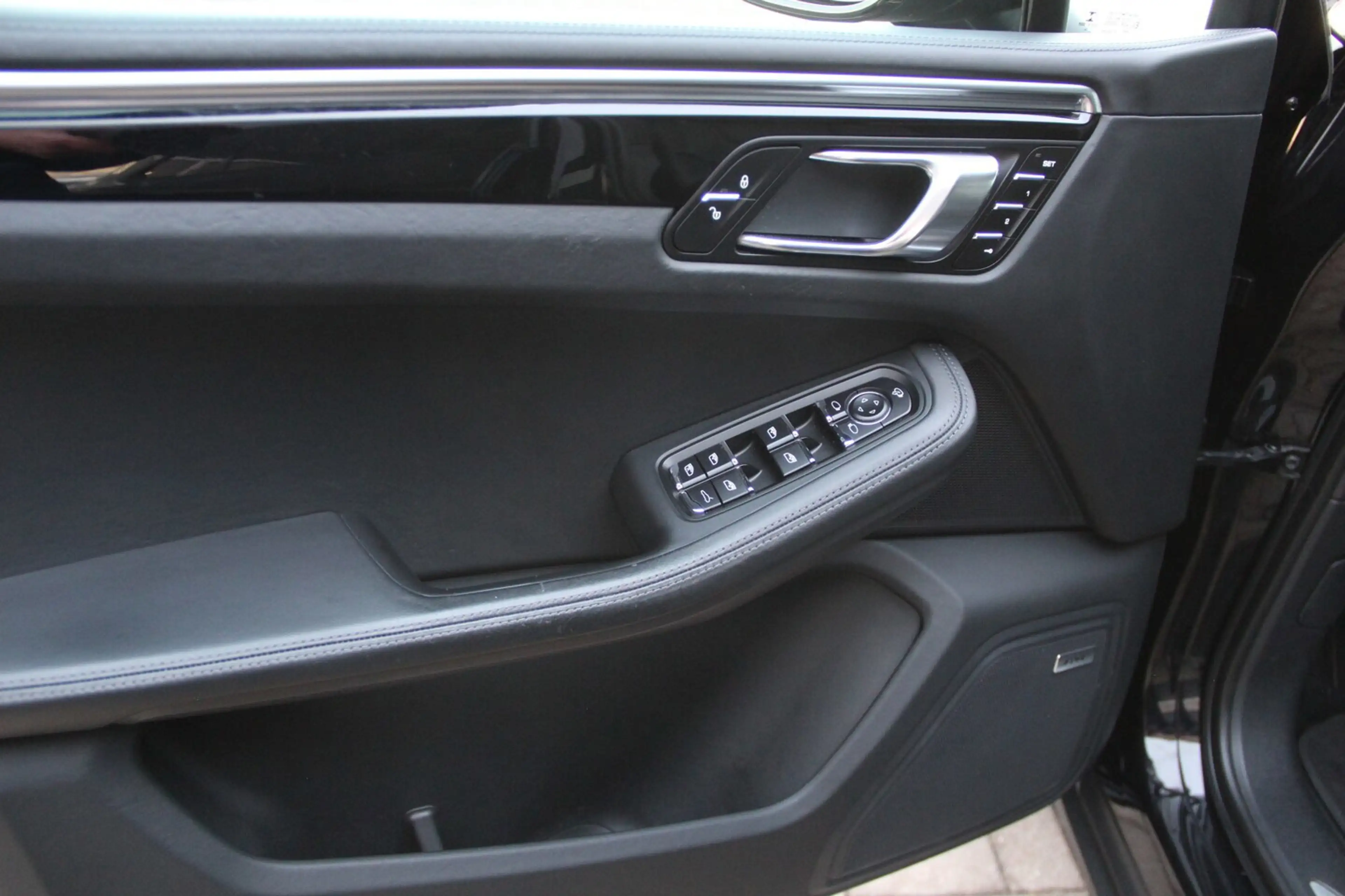 Porsche Macan 3.0 D S — photo 3