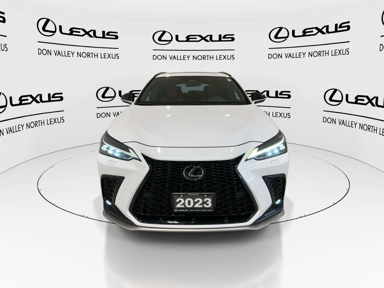2023 Lexus NX F Sport 1-F Sport Wheels and Leather Seats-CarPlay — снимка 1