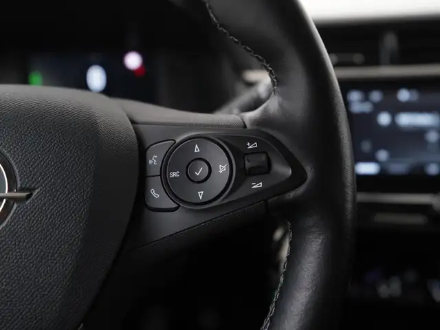 Opel Corsa view 9