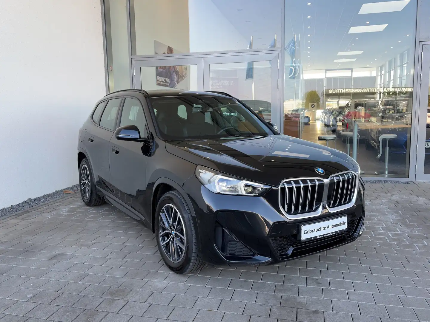 BMW X1 xDrive23i M Sportpaket HUD.Park+.Navi.DriveA. Schwarz - 2