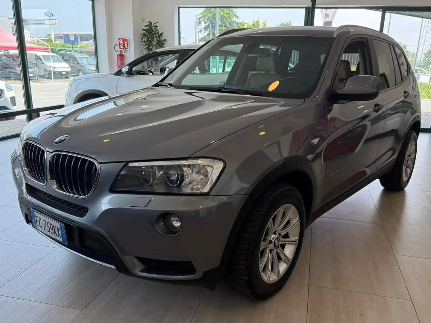 BMW X3 xdrive20d Futura Szary - 2
