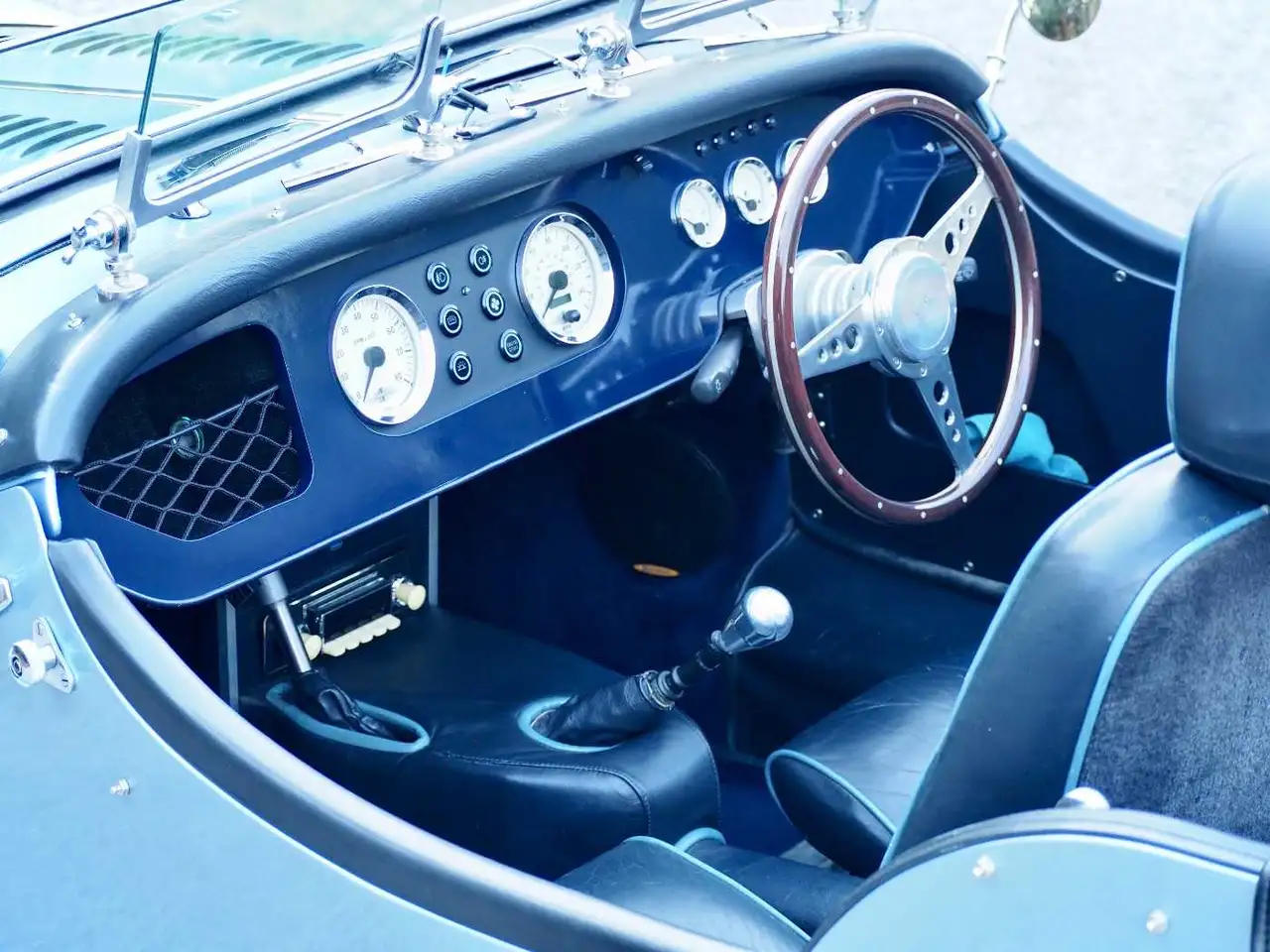 Morgan 4/4 Tourer, foto 2