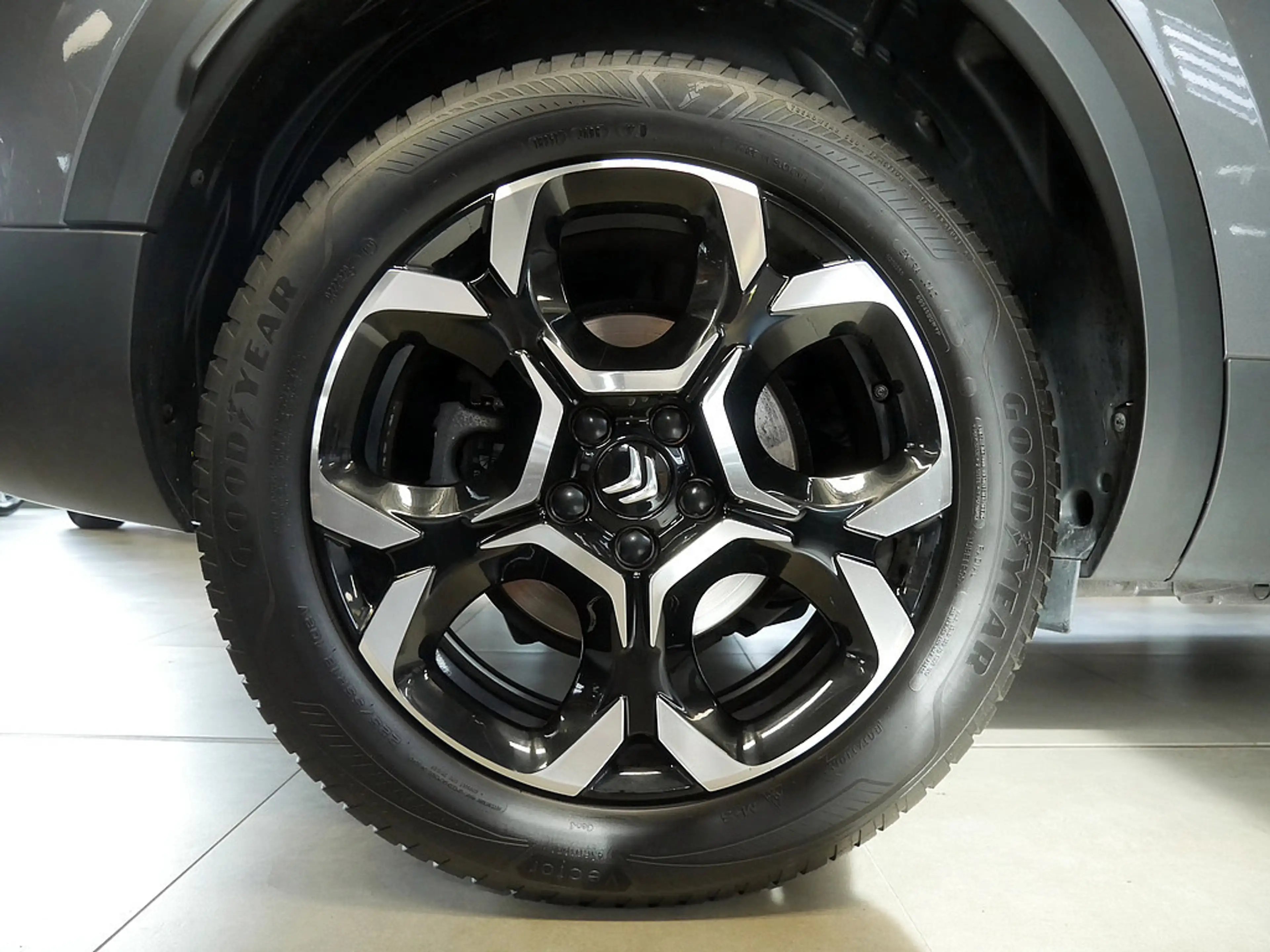 Citroen C5 Aircross BlueHDi 130 Plus KAMERA NAVI LED — photo 10