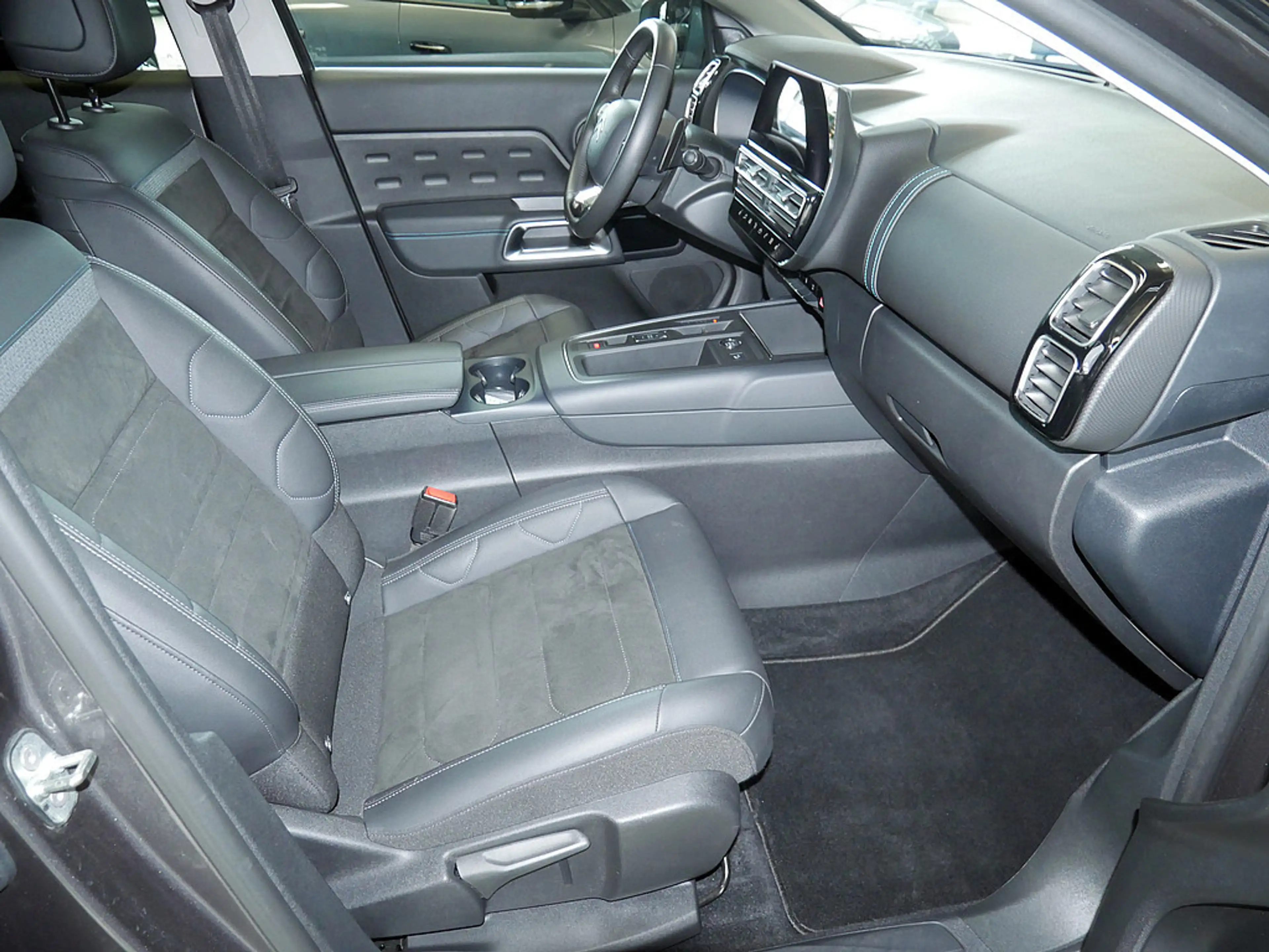 Citroen C5 Aircross BlueHDi 130 Plus KAMERA NAVI LED — photo 11