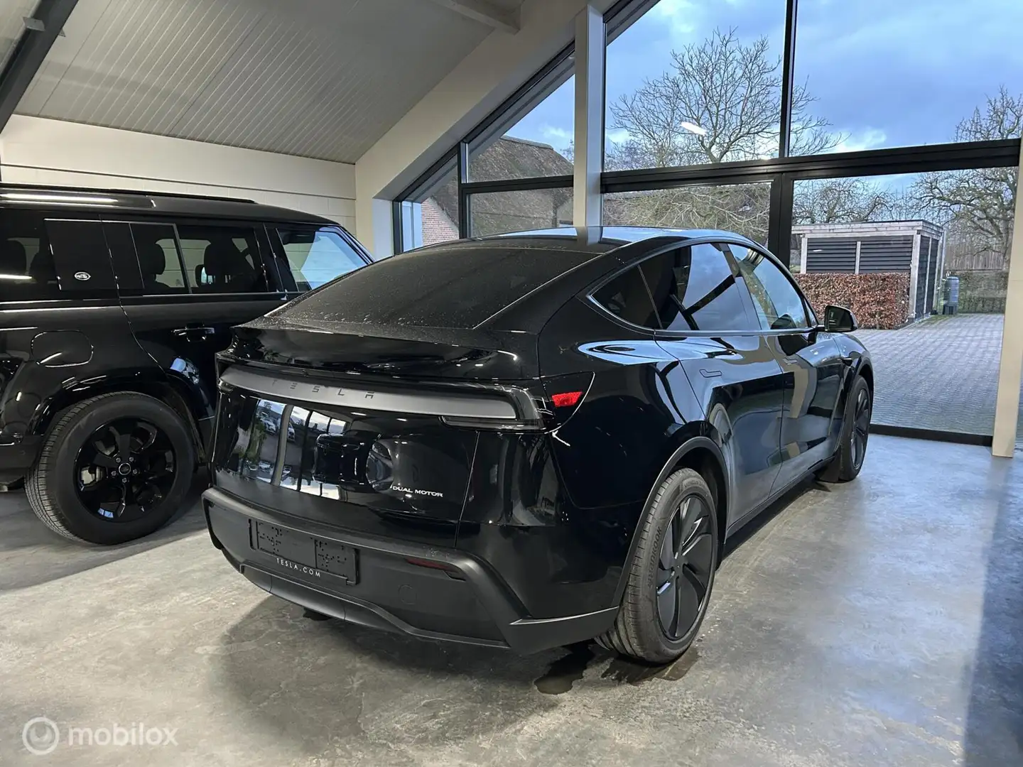 Tesla Model Y Premium Long Range AWD NIEUW MODEL!! Schwarz - 2