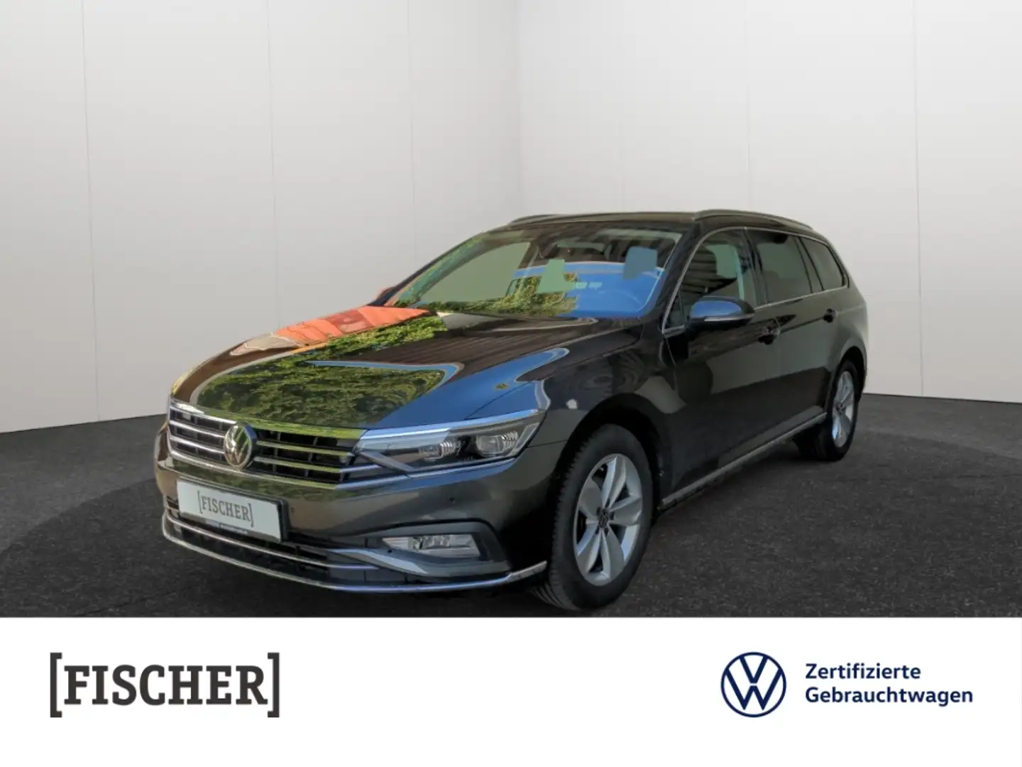 Volkswagen Passat Variant 2.0TDI DSG Elegance Matrix Navi ACC Rear View Grau - 1