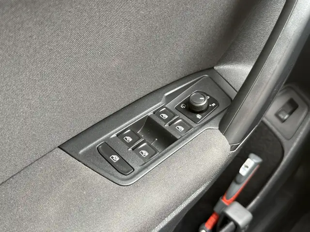 Volkswagen Tiguan view 15