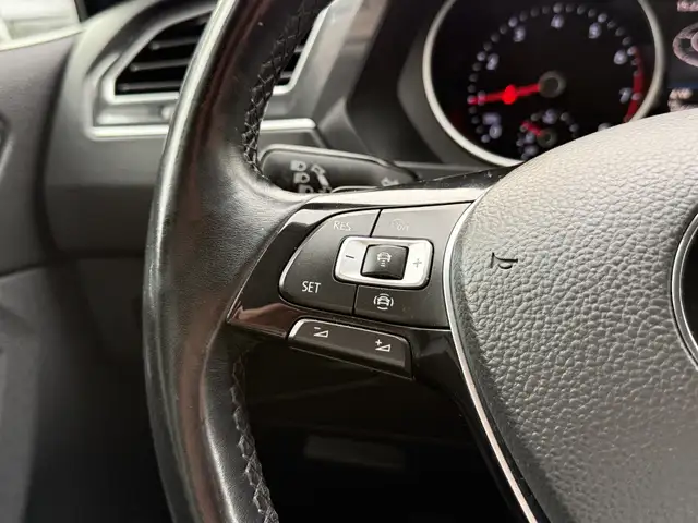 Volkswagen Tiguan view 18