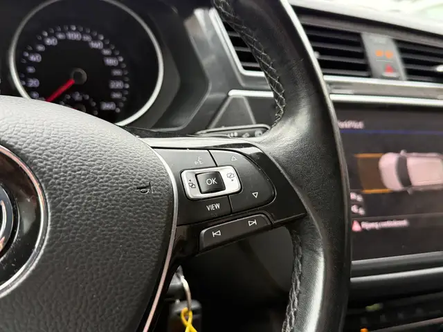 Volkswagen Tiguan view 19
