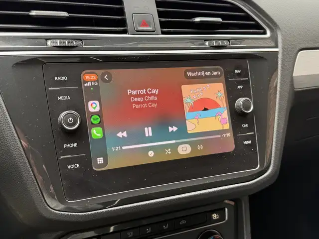Volkswagen Tiguan view 23
