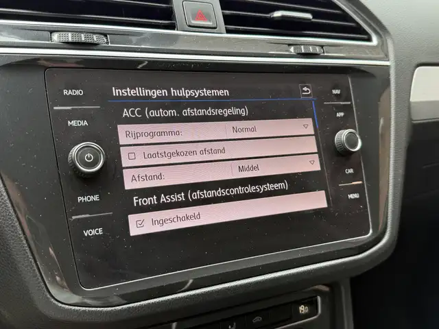 Volkswagen Tiguan view 27