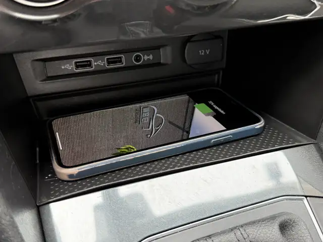 Volkswagen Tiguan view 16