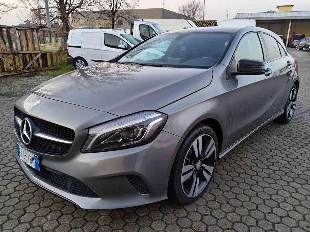 Mercedes-Benz A 180 d Premium