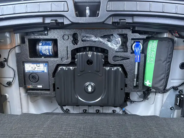 Volvo XC40 2025, foto 19