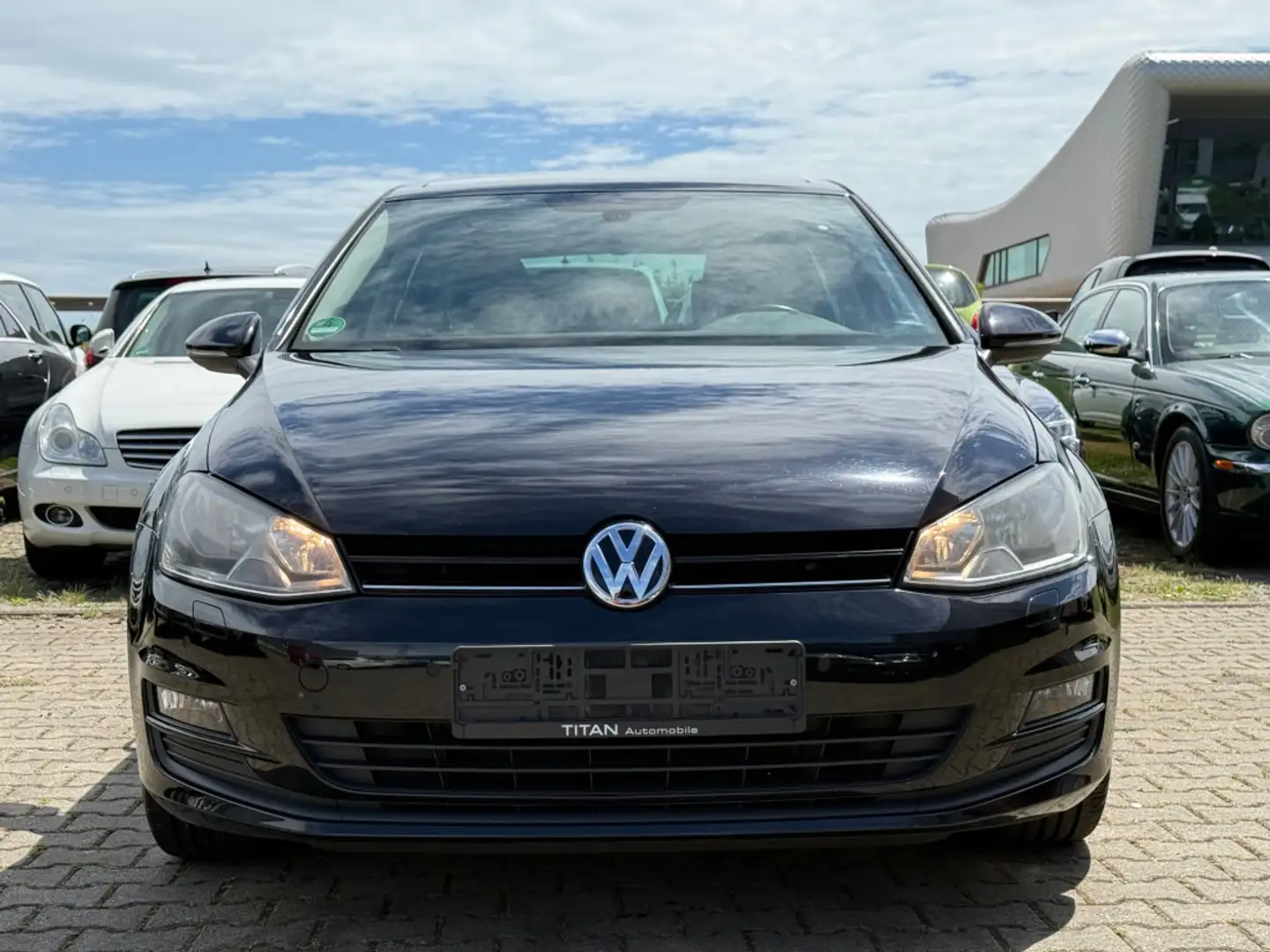 Volkswagen Golf Comfortline BMT PDC Klima Pano TÜV SHZ Isof Zwart - 2