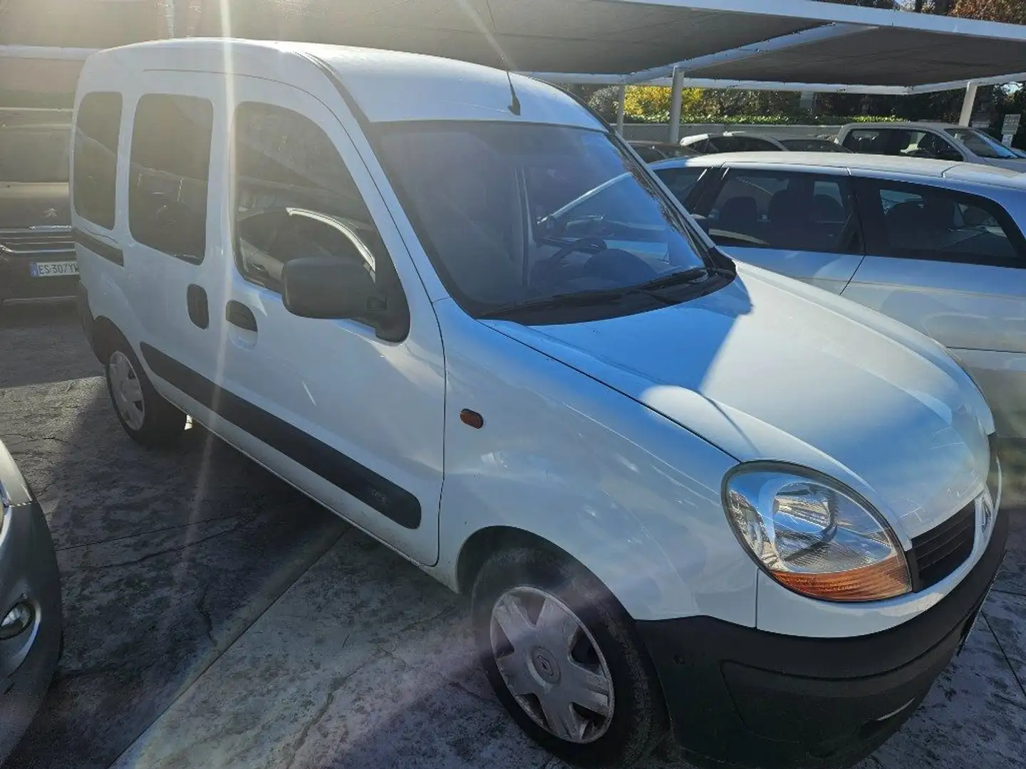 Renault Kangoo 1.5 dCi/82CV 4p. Confort Express Ice Bianco - 1