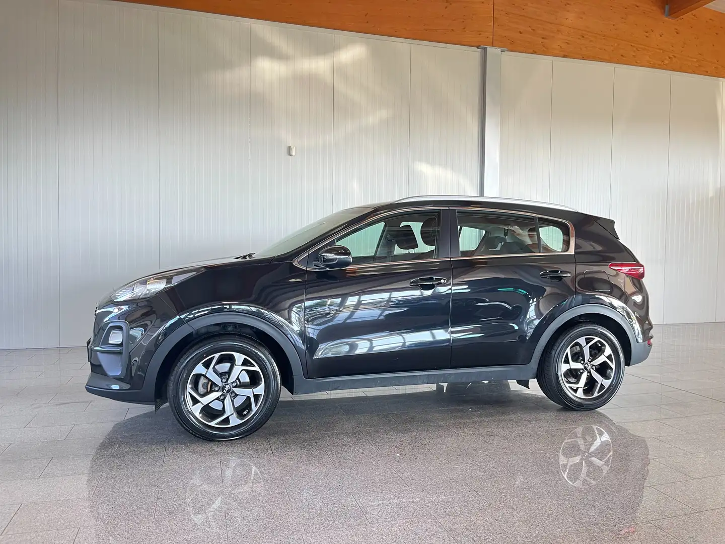 Kia Sportage 1,6 CRDI SCR MHD Silber Negro - 1