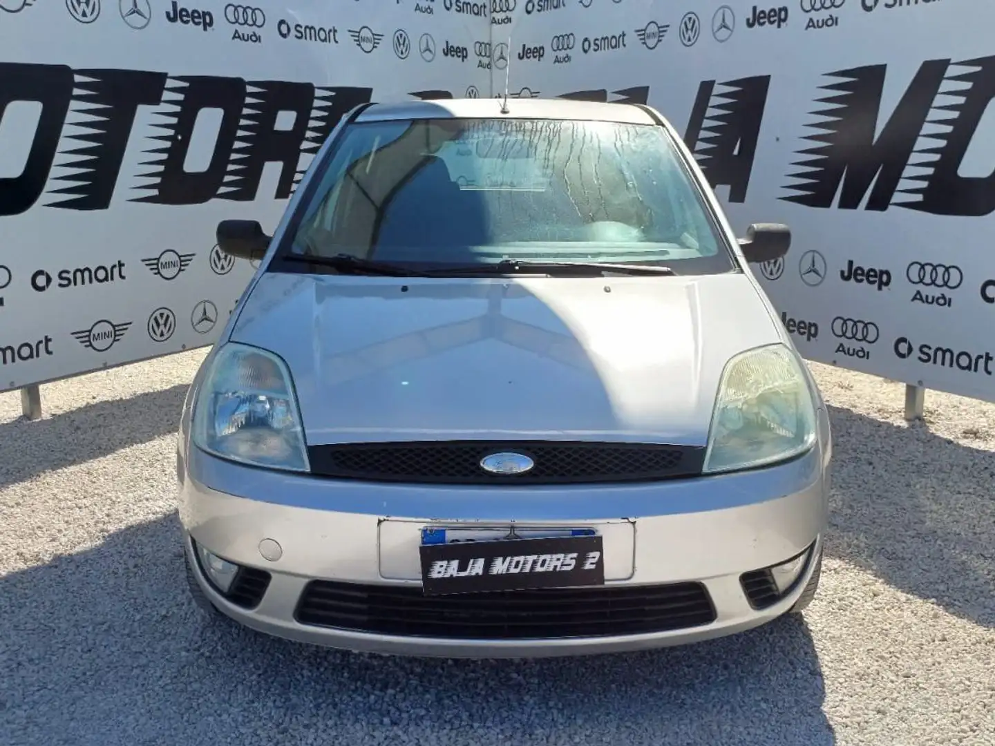 Ford Fiesta Fiesta V 2002 5p 1.4 16v Ghia Argento - 2