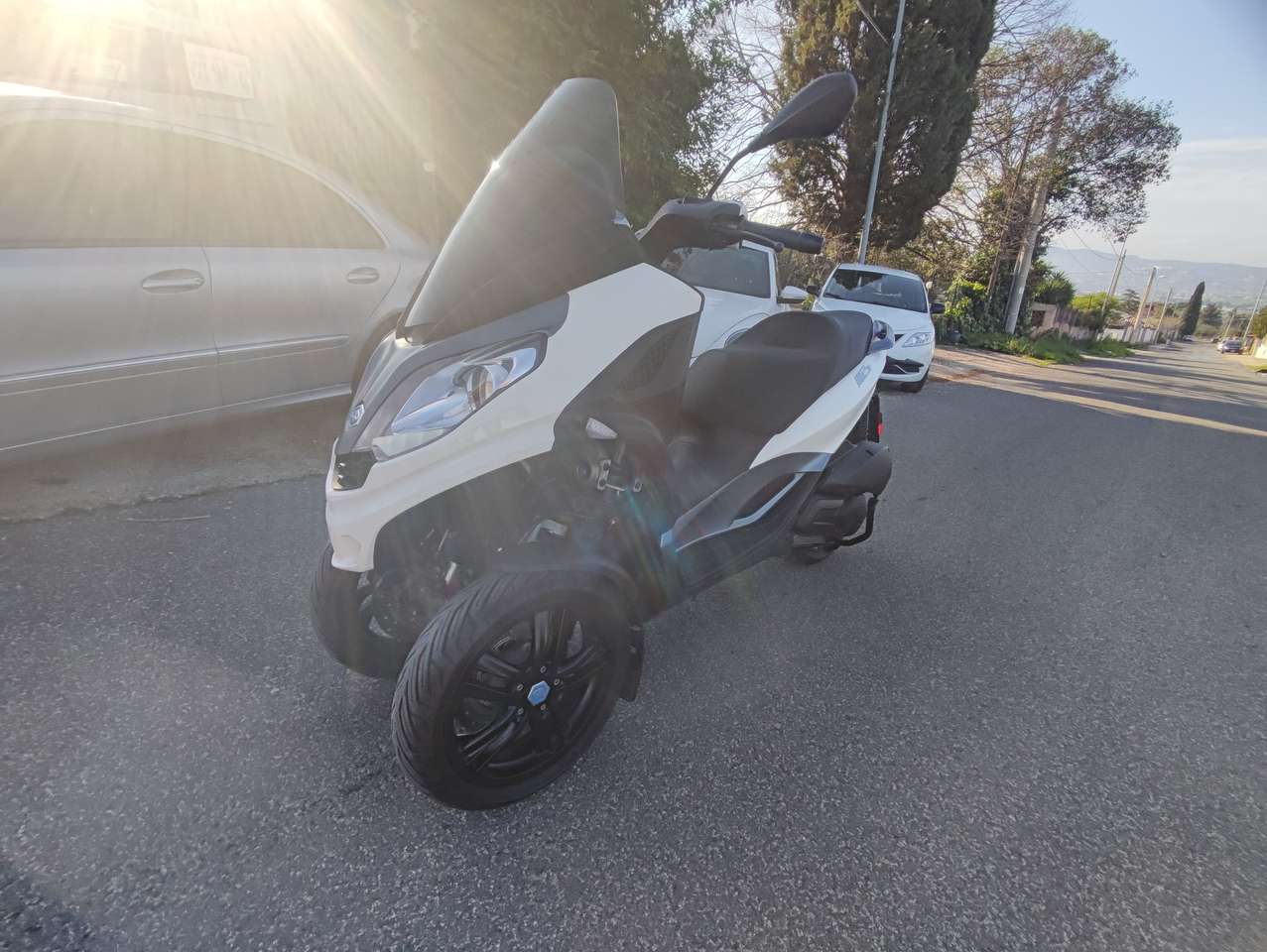 Piaggio MP3 300
