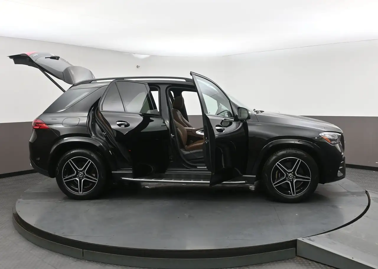 Mercedes-Benz GLE снимка Mercedes-Benz GLE