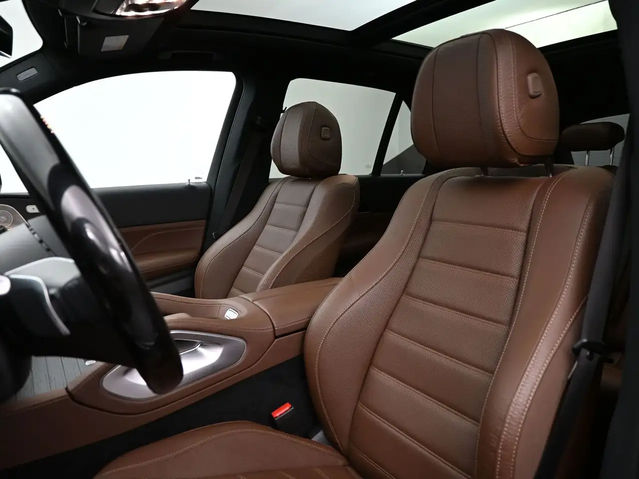 Mercedes-Benz GLE снимка Mercedes-Benz GLE