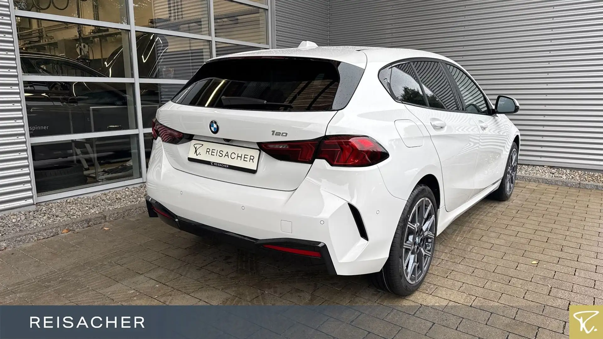 BMW 120 Autom Weiß - 2