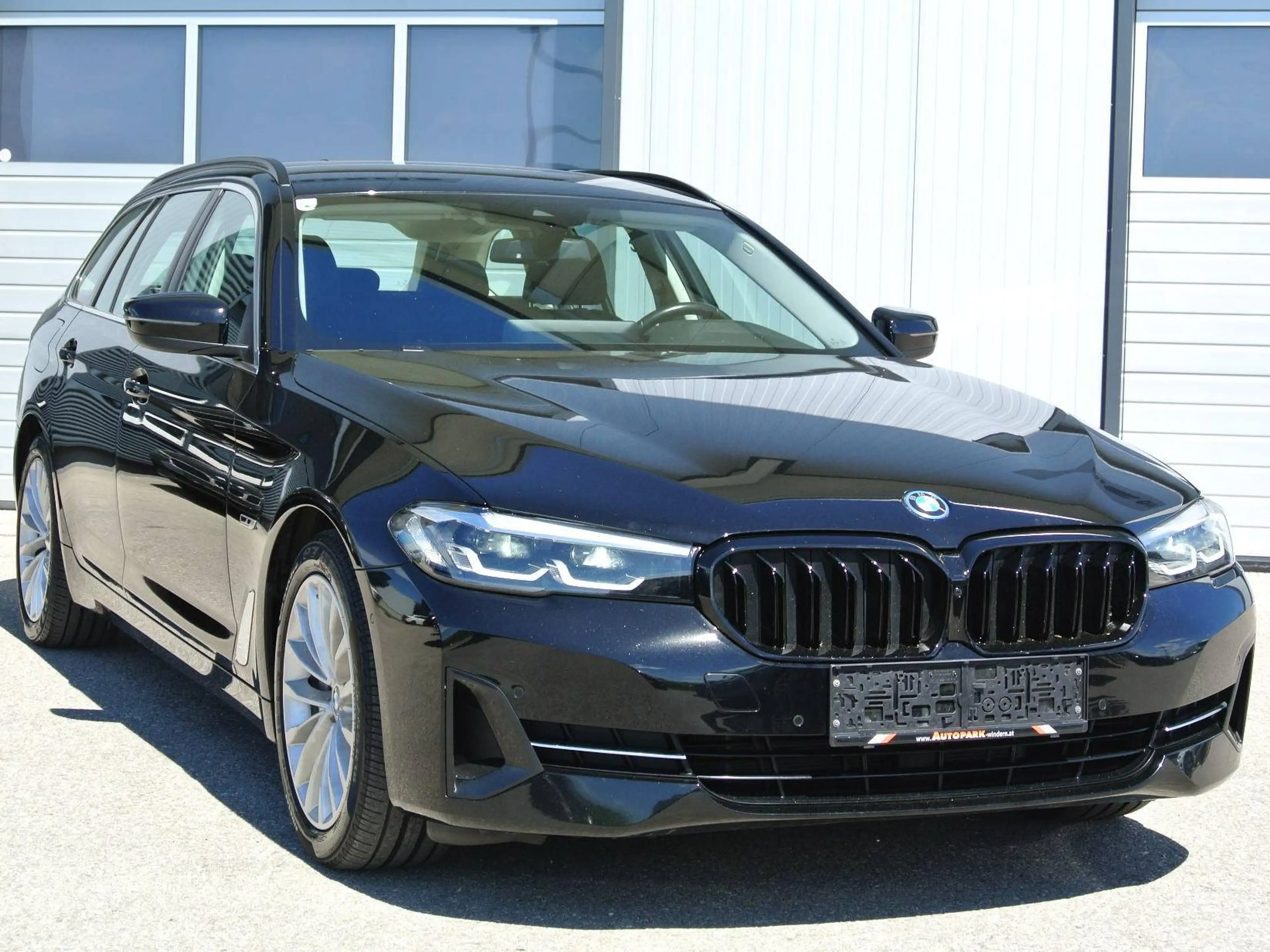 BMW 530 e xdrive touring Aut. * Live-Cockpit * 1. BESITZ — photo 7