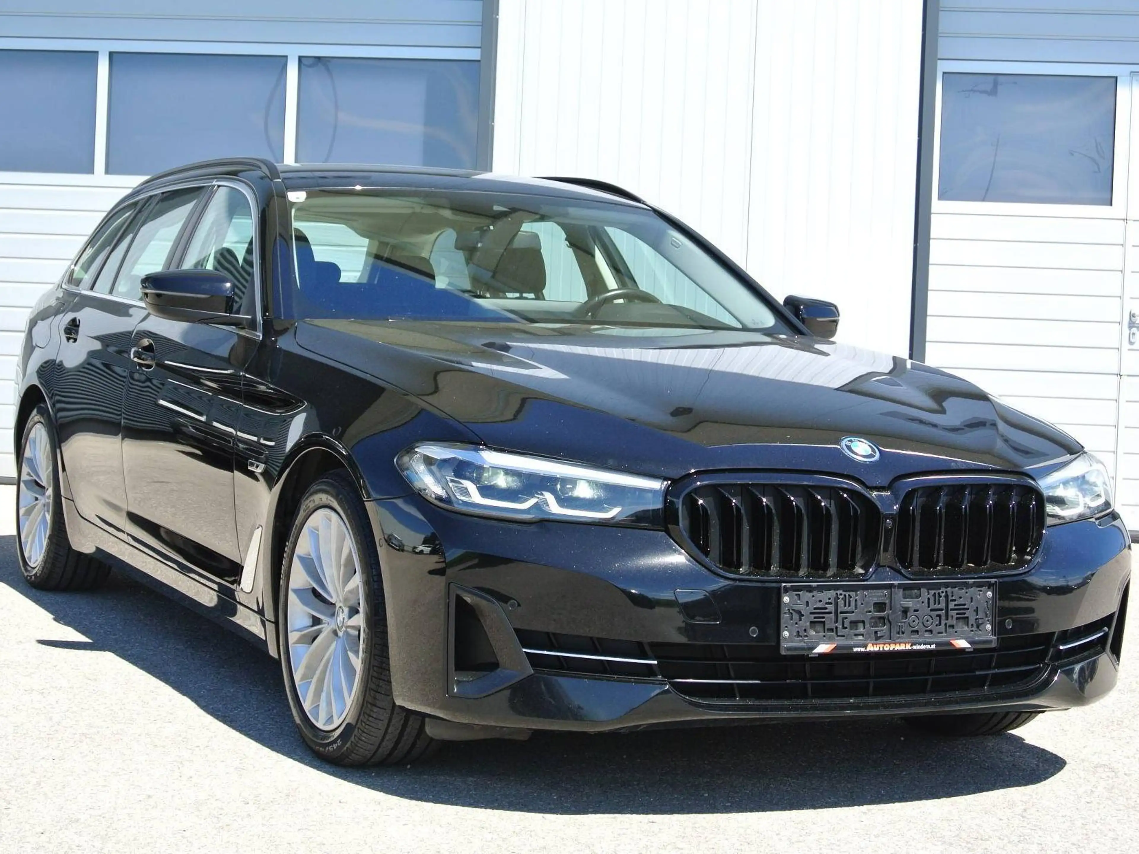 BMW 530 e xdrive touring Aut. * Live-Cockpit * 1. BESITZ — photo 6