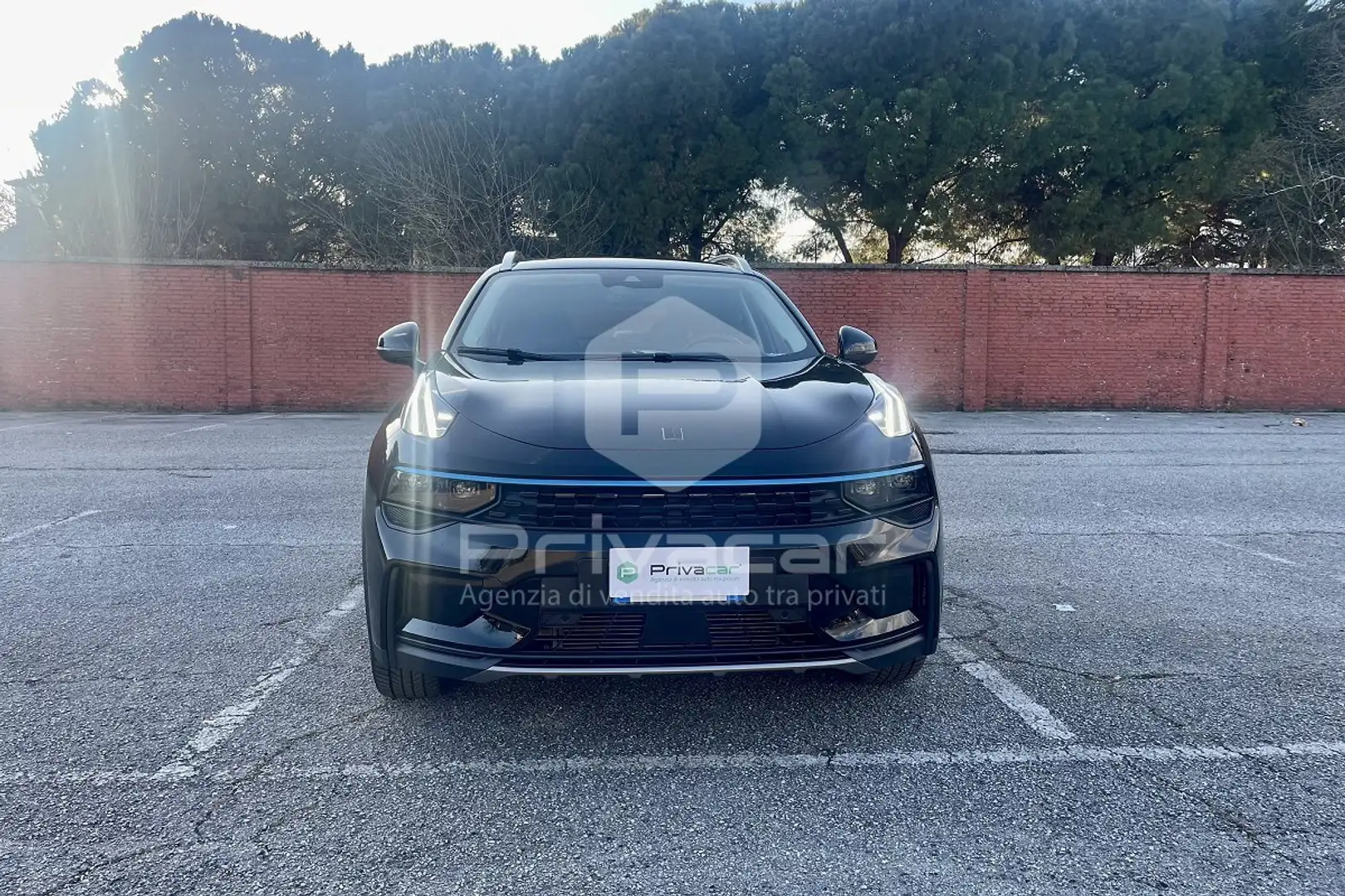 Lynk & Co 01 01 PHEV Nero - 2