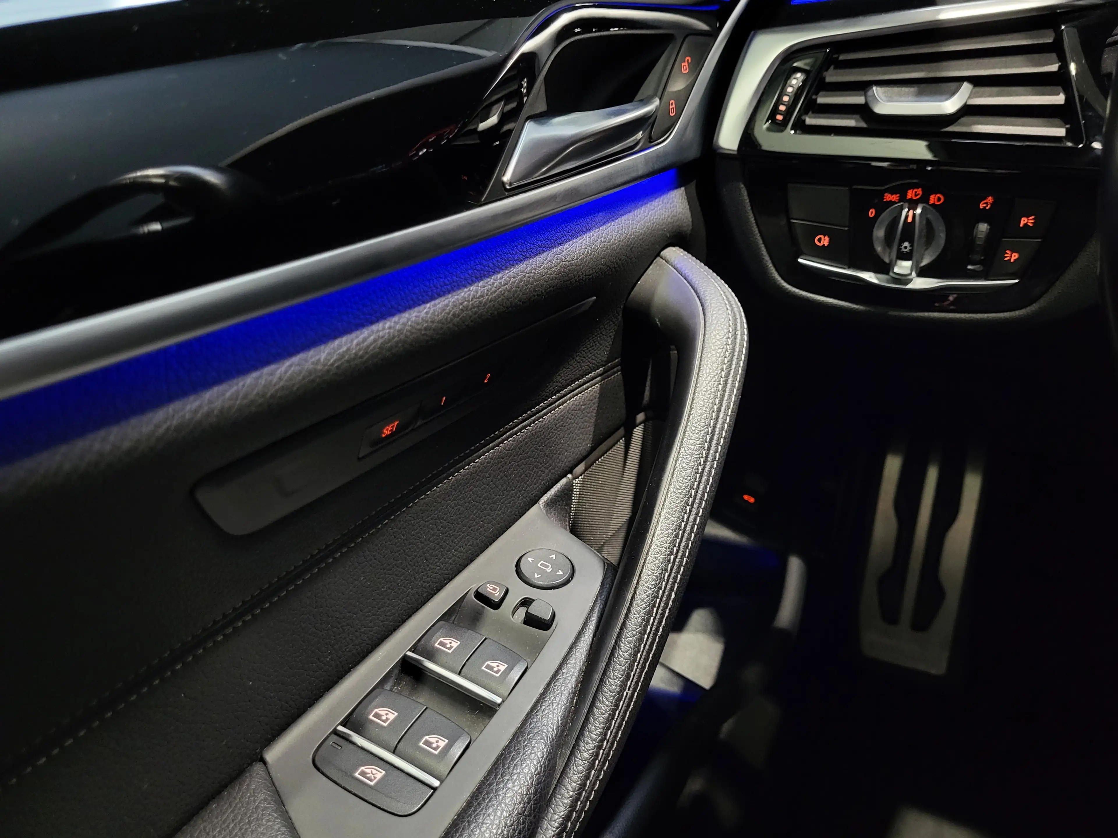 BMW M550 d xDrive *TOP Ausstattung* — photo 15