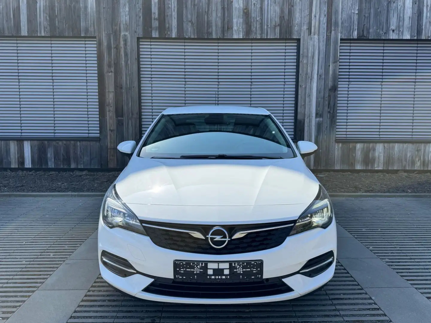 Opel Astra 1.5 D Lim.*TEMPO*LED*NAVI*Business Edition Blanc - 2