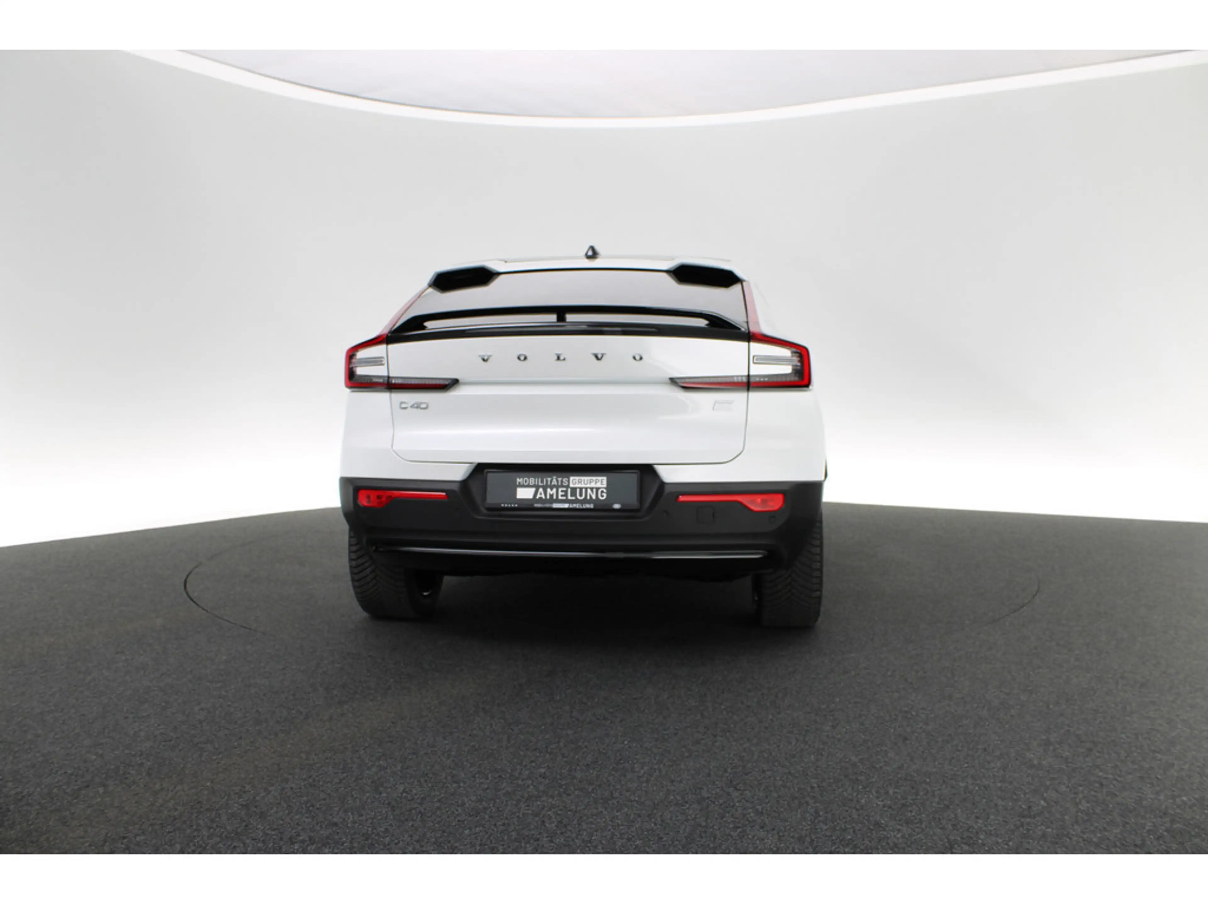 Volvo C40 Plus Recharge Pure Electric 2WD LED PANO — photo 12
